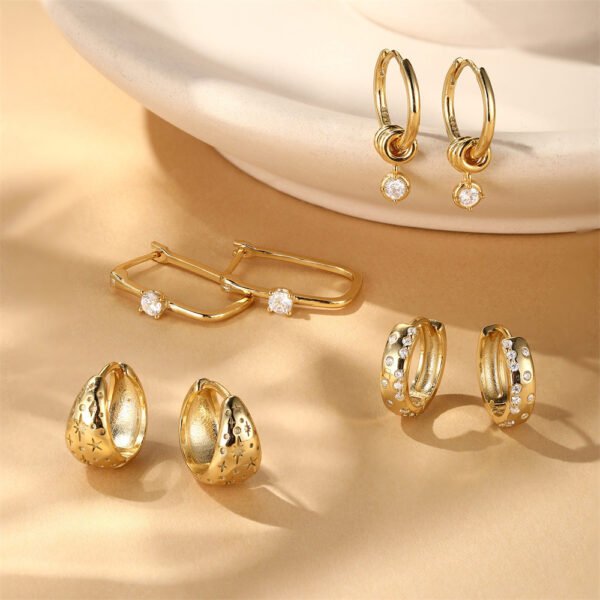 Women's S925 Silver Geometric Wide Face Diamond Earrings - Image 2