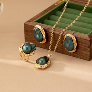 Retro Pearl Jewelry Set