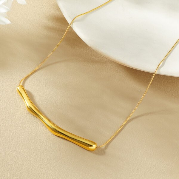 Women's Titanium Steel Pleated Necklace - Image 5