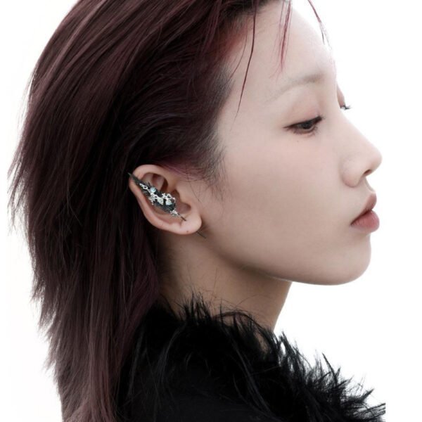 Wing Geometric Alloy Ear Stud Piercing - Image 4