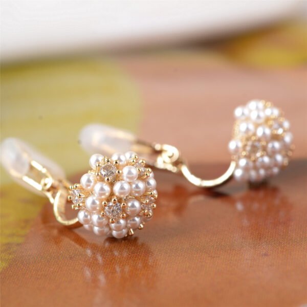 Women's Non-Piercing Pearl Rice Ball Ear Clips - Image 4