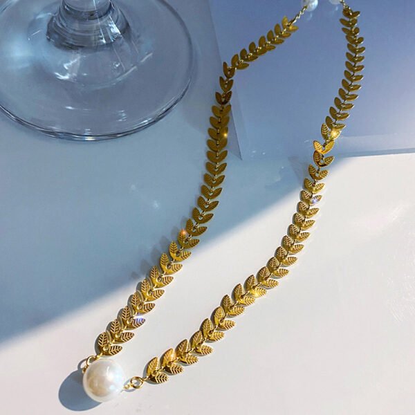 Short Wheat Pearl Necklace Golden Women's - Image 4