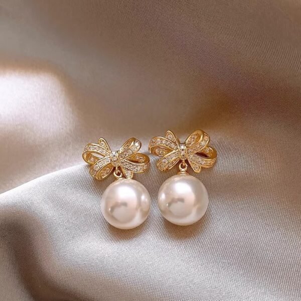 Bow Pearl Earrings
