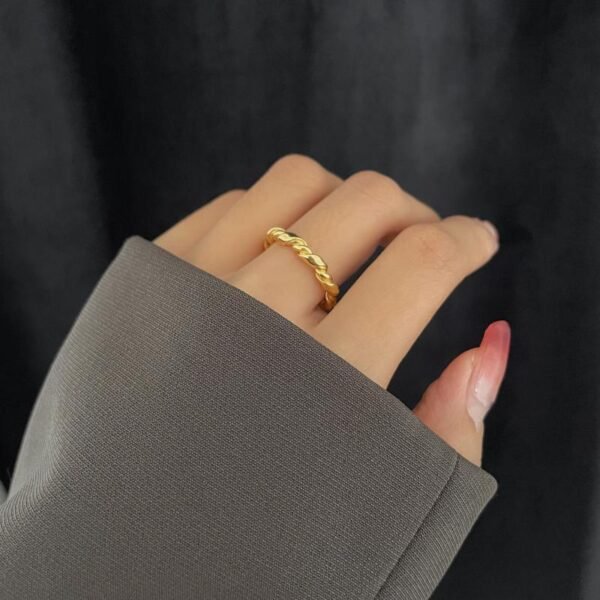 Minimalist Bow Ring