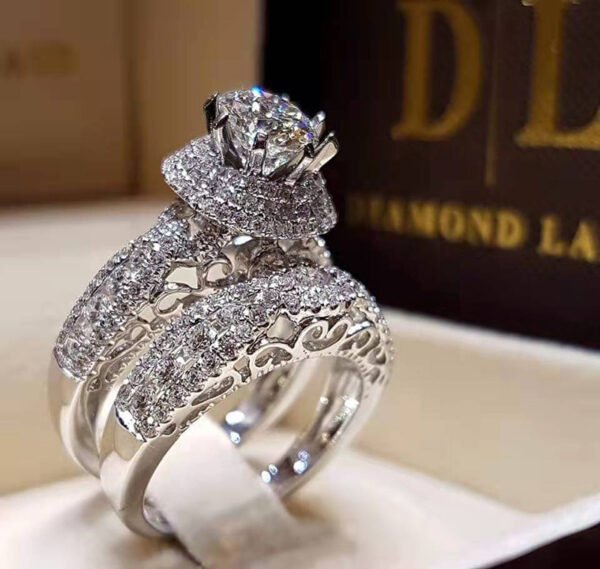 Women’s luxury couple ring