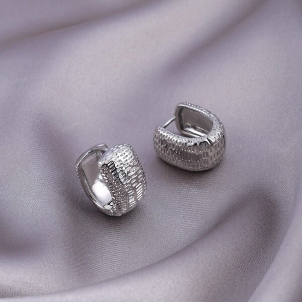 Micro Zircon-encrusted Stud Earrings Woven Twisted Gold Light Luxury High-end Sense - Image 10