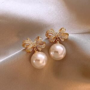 Bow Pearl Earrings