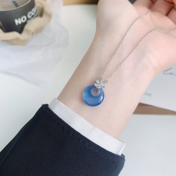 Chalcedony pendant necklace