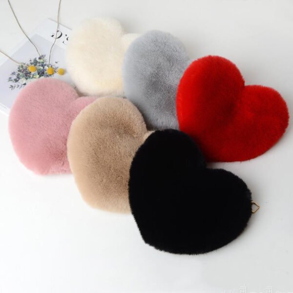 Women's Plush Heart-Shaped Valentine's Shoulder Bag - Image 7
