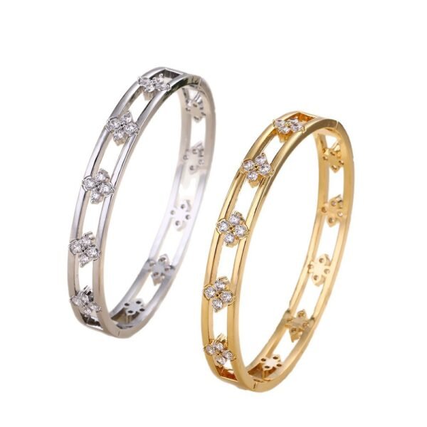 Women's Four-Leaf Clover Zircon Bracelet - Image 4
