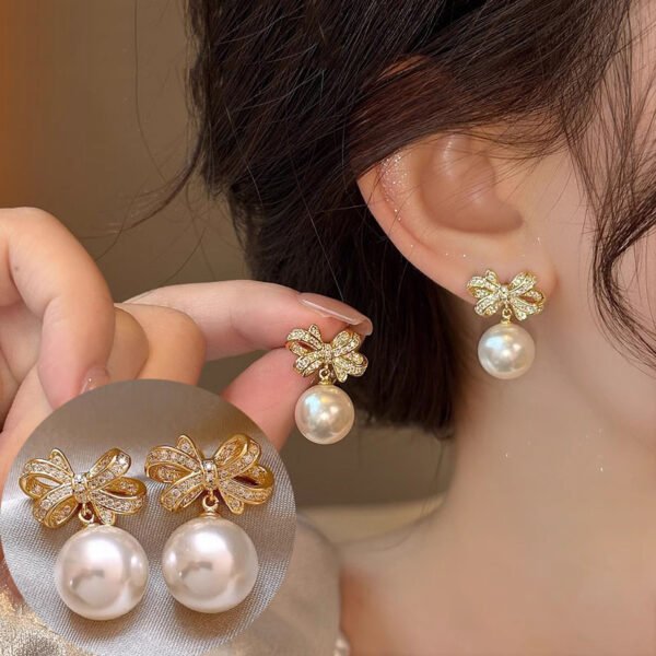 Bow Pearl Earrings