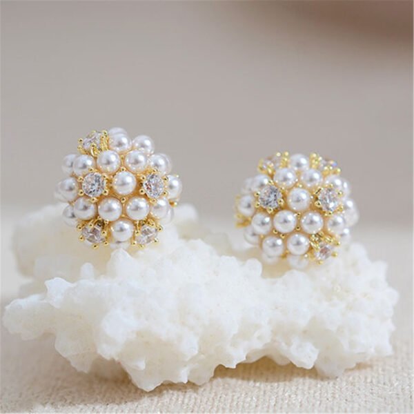 Women's Non-Piercing Pearl Rice Ball Ear Clips - Image 5