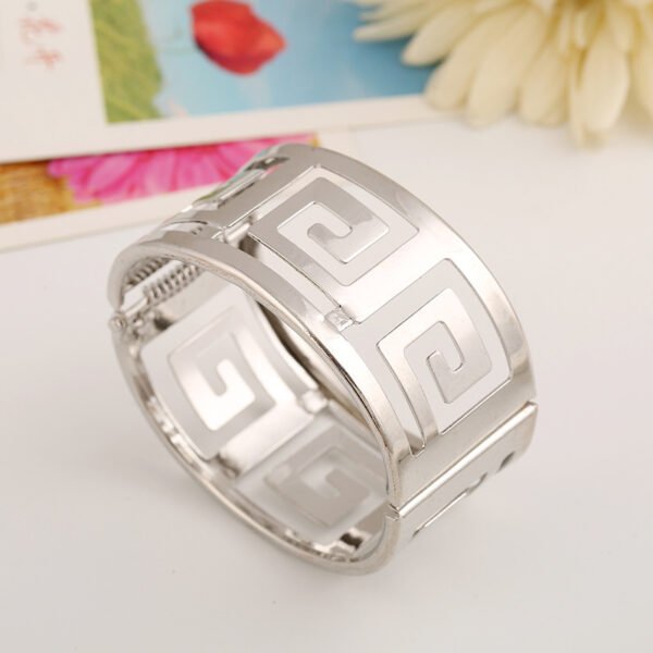 Heavy metal hollowed-out bracelets - Image 4