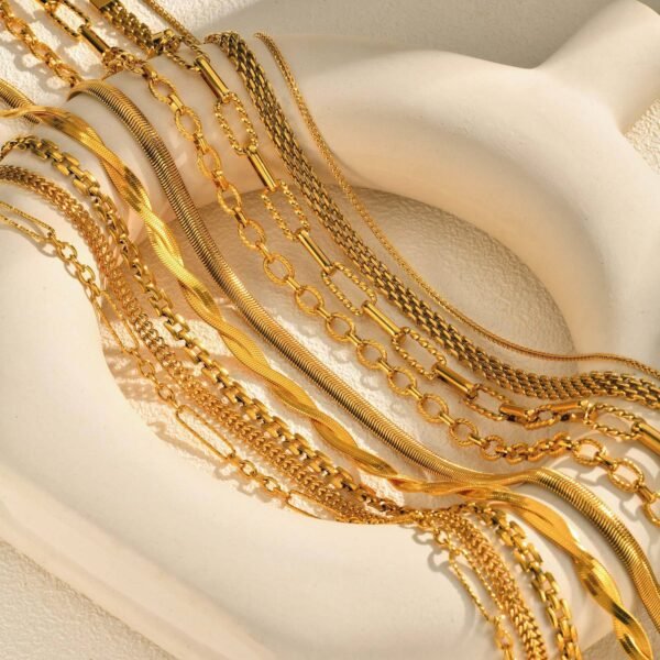 Snake Bones Chain Mesh Twist Necklace - Image 6