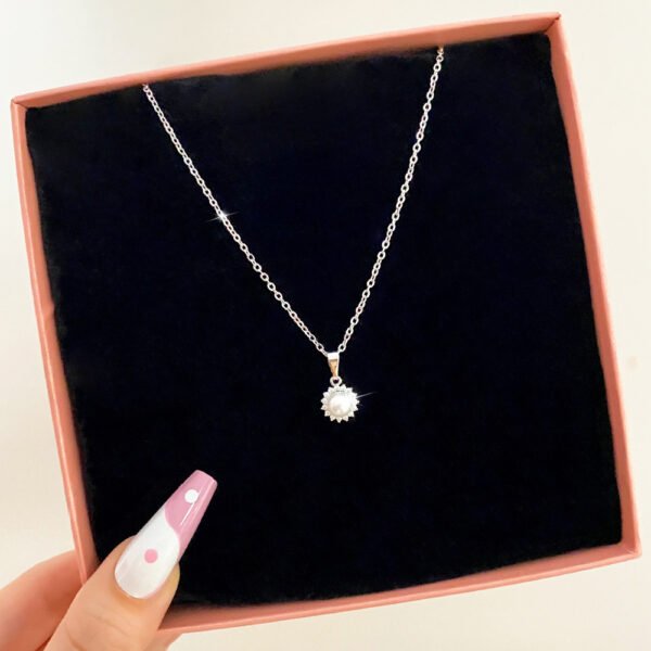 Women's Sunflower Zirconium Pearl Short Necklace - Image 10
