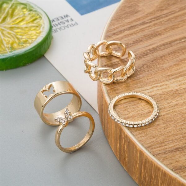 Creative Retro Full Diamond Butterfly Hollow Ring Suit - Image 5