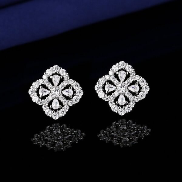 Heart-shaped Six-claw Inlaid Zircon Earrings - Image 6