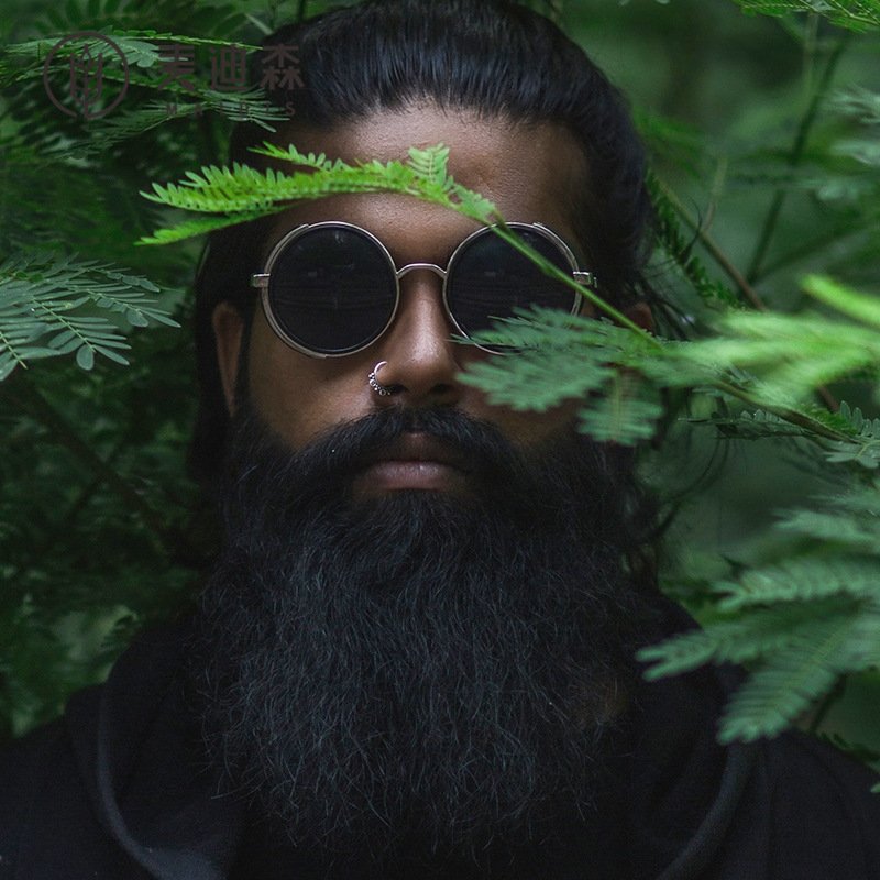 Unisex UV400 Retro Metal Round Sunglasses - Image 9