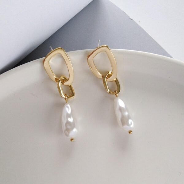 French pearl earrings