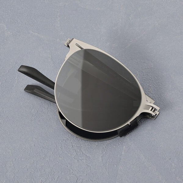 Lightweight Folding Men's Stainless Steel Fashion Vintage Sunglasses - Image 4