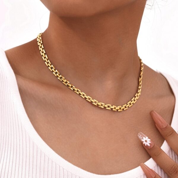 Snake Bones Chain Mesh Twist Necklace - Image 8