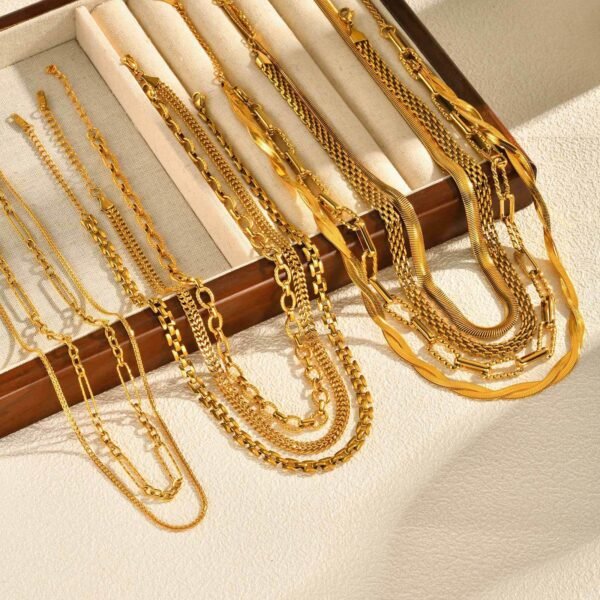 Snake Bones Chain Mesh Twist Necklace