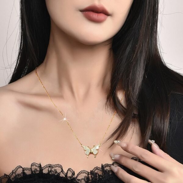 Butterfly Clavicle Necklace