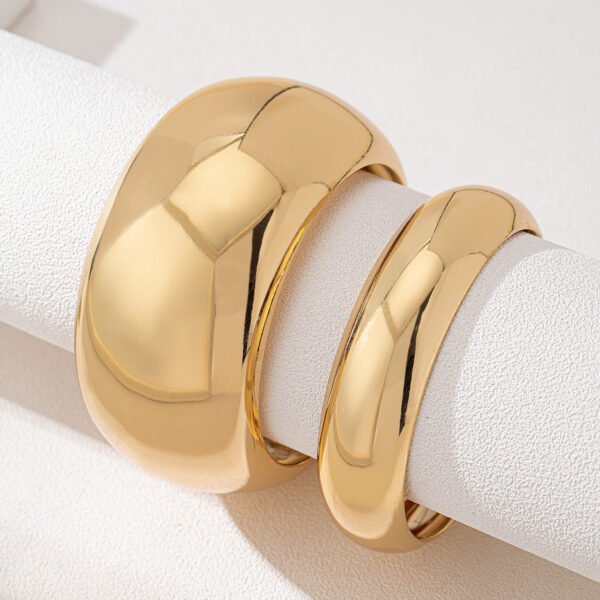 Round Gold Bracelet Suit Suitable For Banquet Party - Image 2
