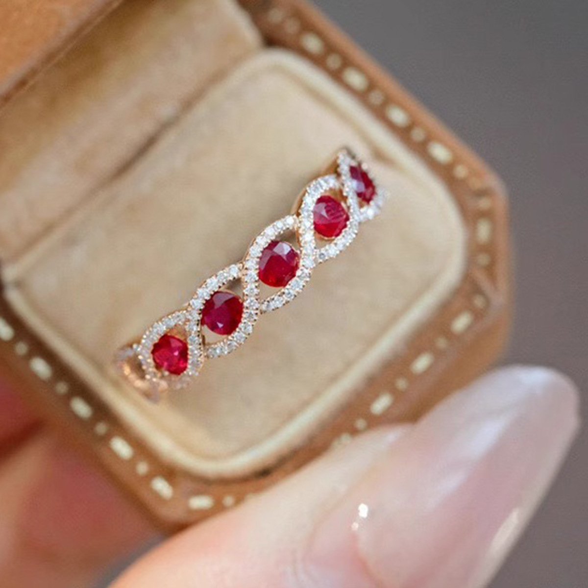 Women's S925 Silver Geometric Diamond Ring - Image 4