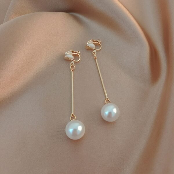 Women's High-Grade Pearl Non-Piercing Ear Clip - Image 5