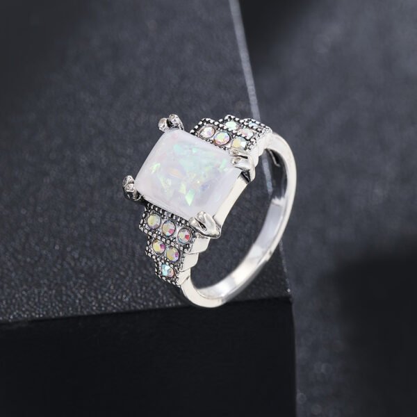 Women's Vintage Square Alloy Engagement Ring - Image 4