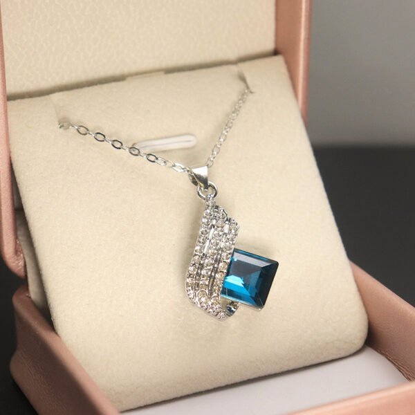 Glass Pendant Necklace