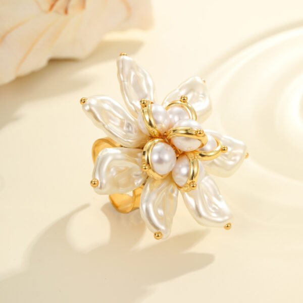 Flower Adjustable Ring