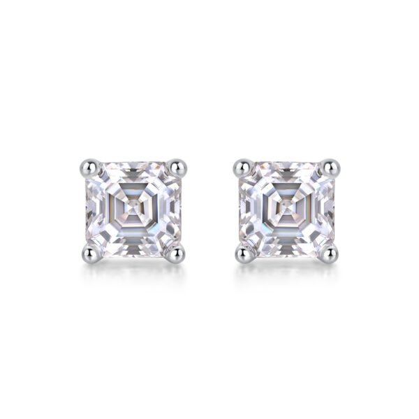 Unrestrained S925 Square Moissanite Pendant Set - Image 2