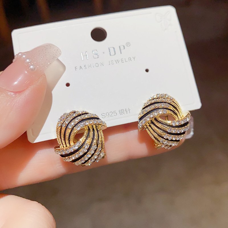 Women's Super Flash Rhinestone Gold-Plated Earrings - Image 3