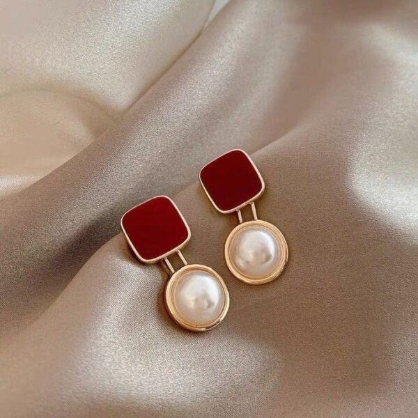 Women's Red Blue Pearl Geometric Stud Earrings - Image 4